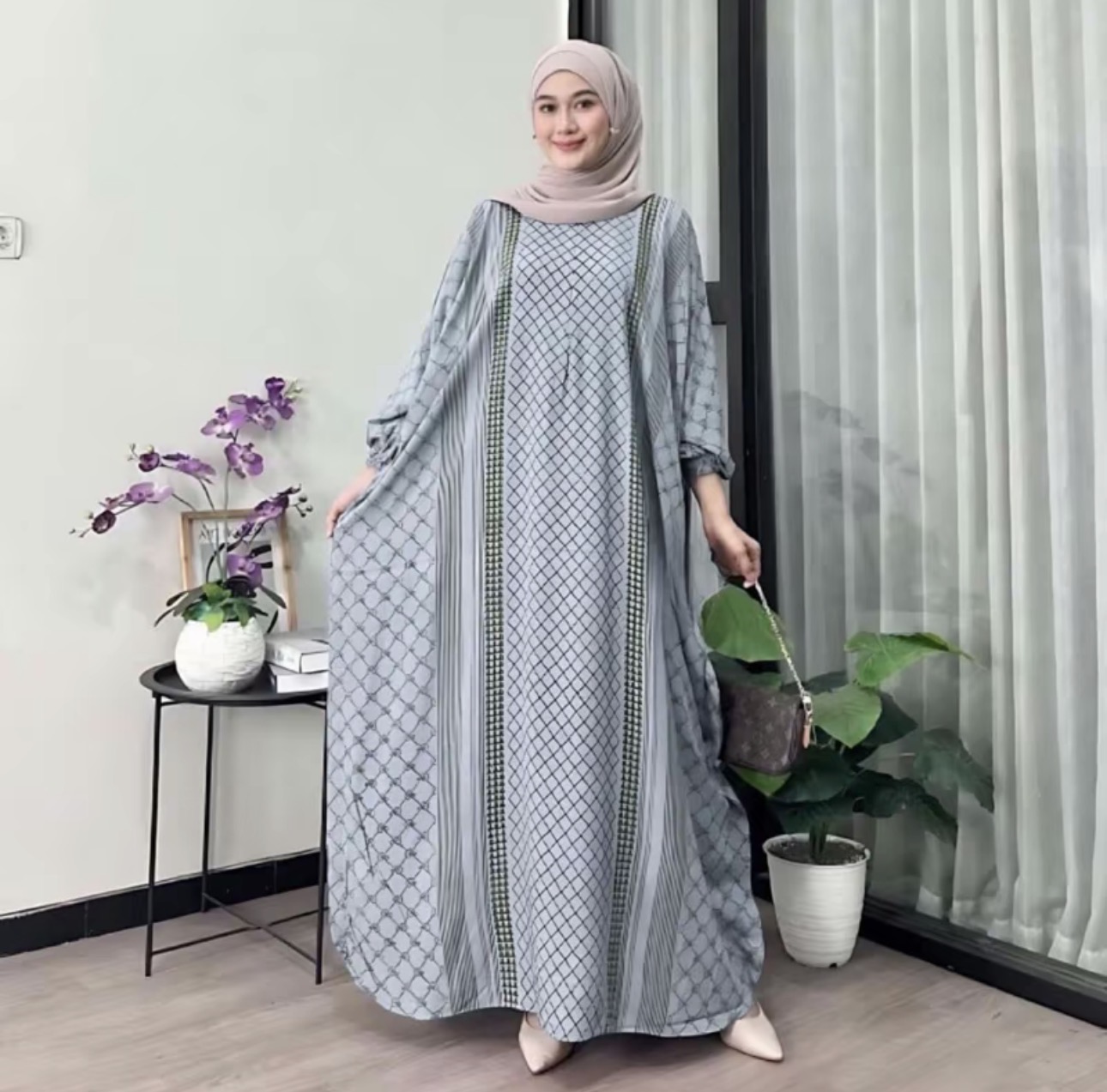 ملابس نسائية MH105 - الصورة الرئيسية